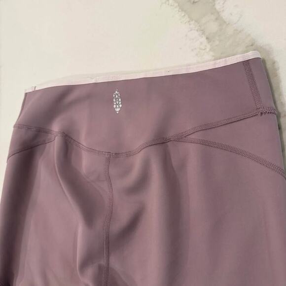 Free People Movement Step Up Bike Shorts Women's Small Sugar Plum Mauve Purple - Picture 6 of 7